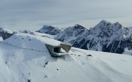 Il Messner Mountain Museum Corones coperto di neve