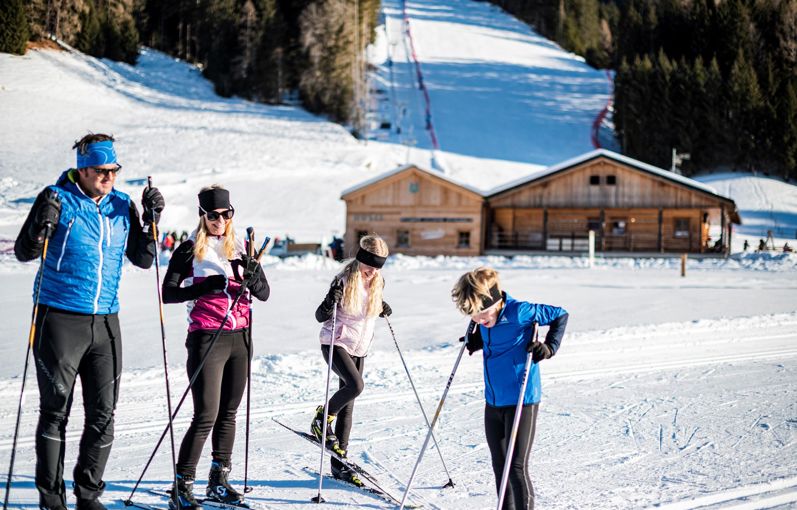 A cross-country skiing family