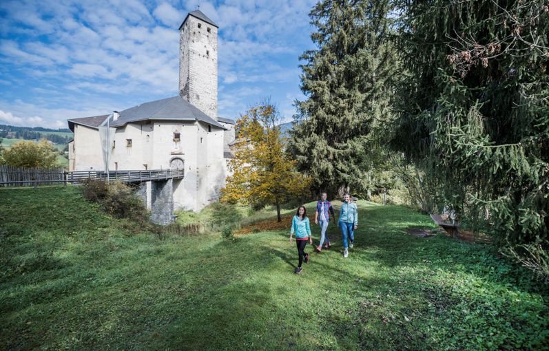 Escursione autunnale a Castel Welsperg