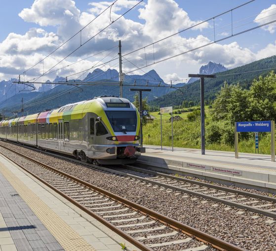 Ein Zug