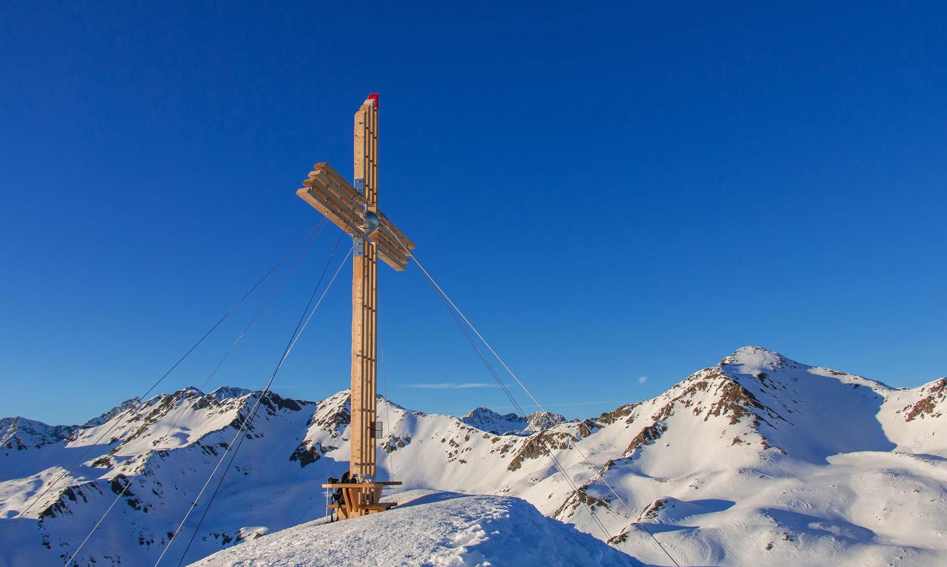 gipfelkreuz-hohe-mann-tg-gsiesertal-kamilla-photography